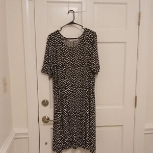 Susan Graver Black and White Patterned Midi Dress